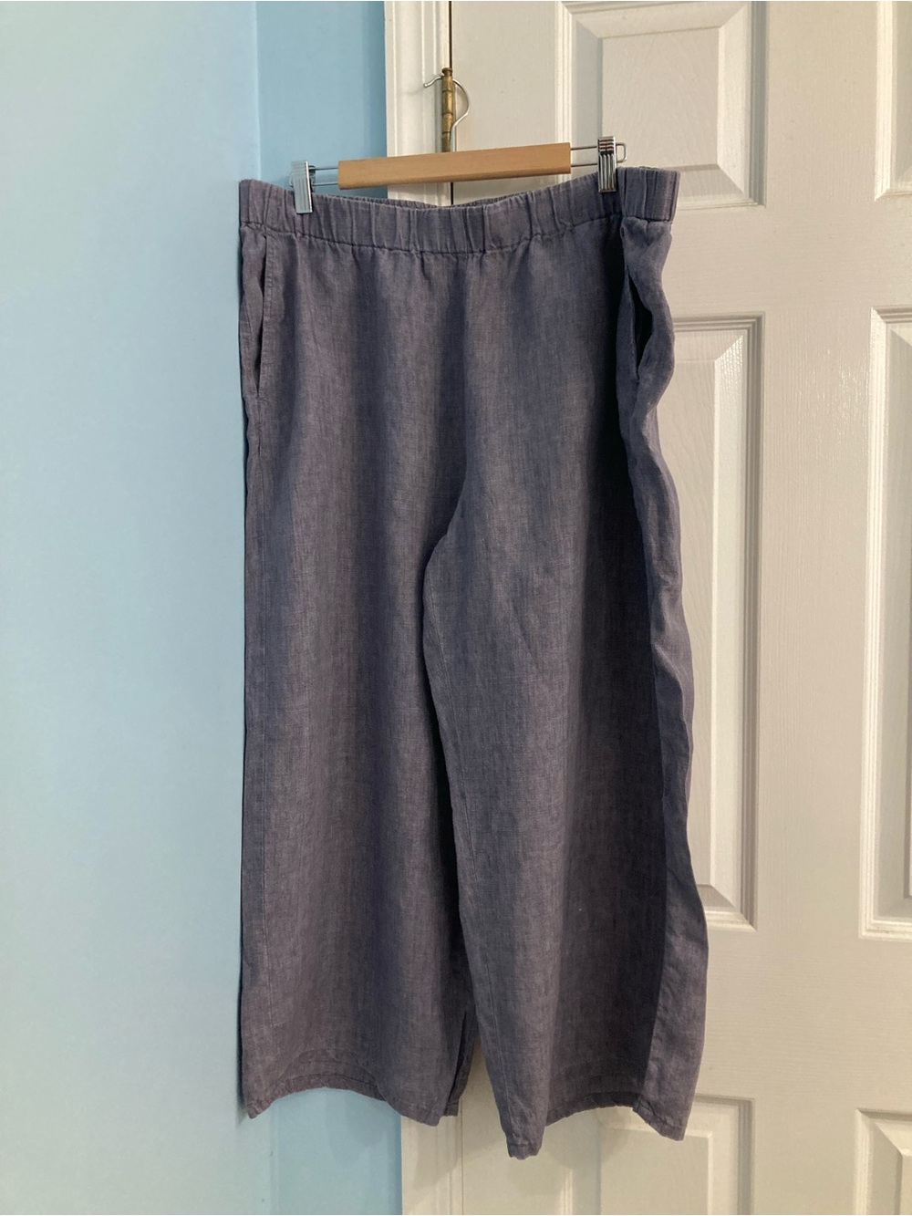 Eileen Fisher Men's Wide-Leg Linen Blend Chinos in Slate